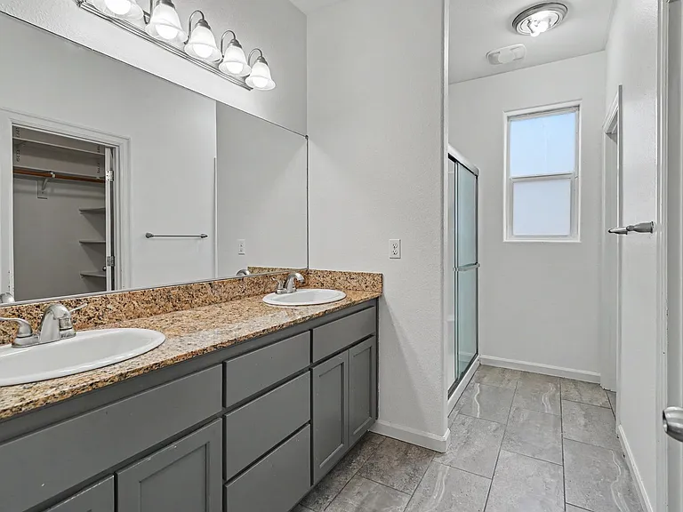 2495 Benjamin Ave NW — Photo 25