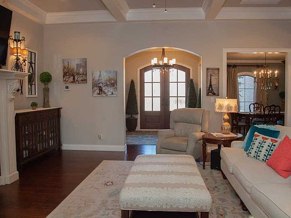 4th image of 1117 Ladbrooke Dr