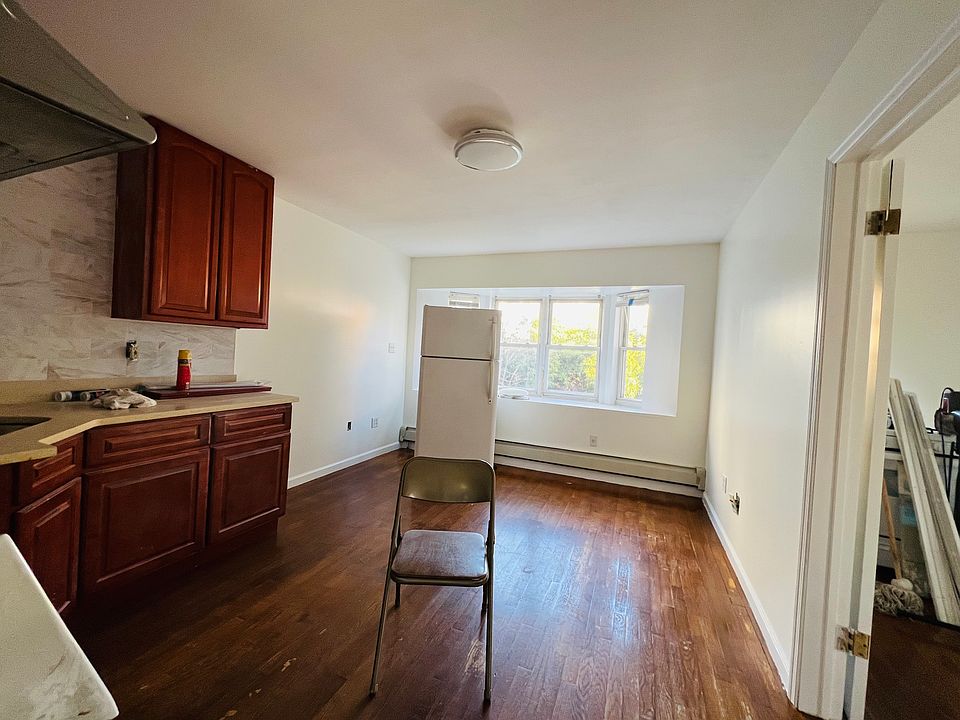1st image of 87-23 118th St #1R