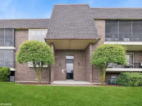 15712 Foxbend Ct APT 1S, Orland Park, IL 60462
