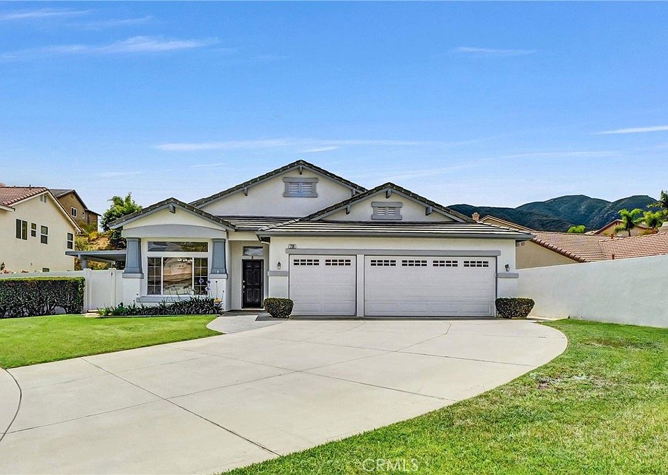 1st image of 736 Rembrandt Cir