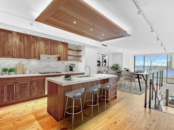 90 Furman St #N805, Brooklyn, NY 11201