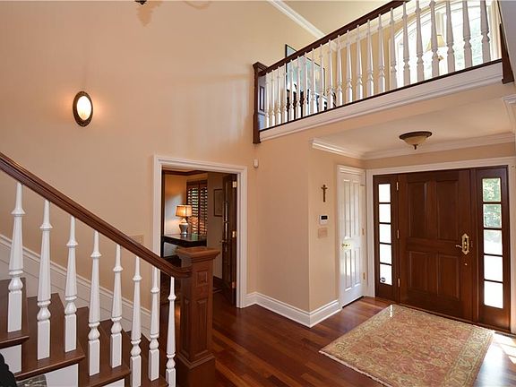 3rd image of 1740 Carriage Pl