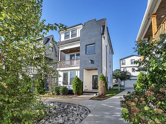 4th image of 530 Edwin St Unit 8
