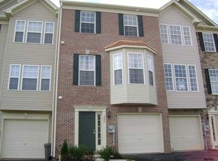 257 Country Ridge Dr, Red Lion, PA 17356