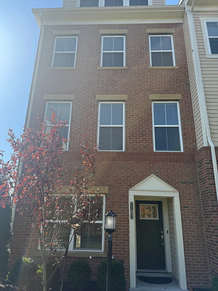 7102 Tilbury Way photo 1