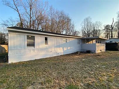 114 Skyland Dr E
