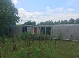 453 Shipp Rd, Hooks, TX 75561