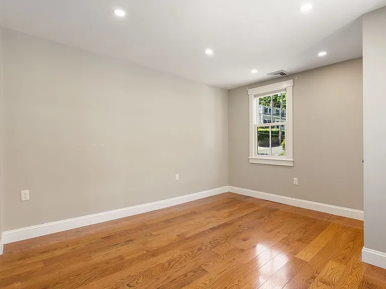 69 North St #69 — Photo 12