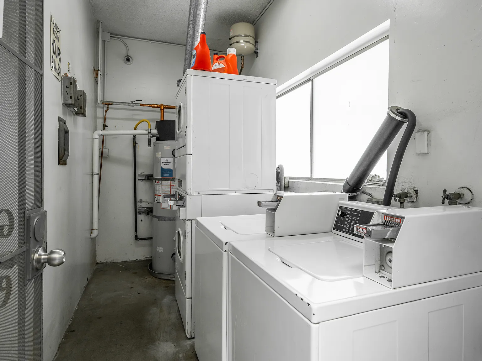 2 bed, 825 sqft, $2,750 — Photo 4