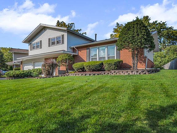 2nd image of 6232 Carlsbad Dr