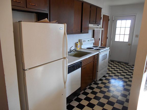 5th image of 718 E 18th St APT A15