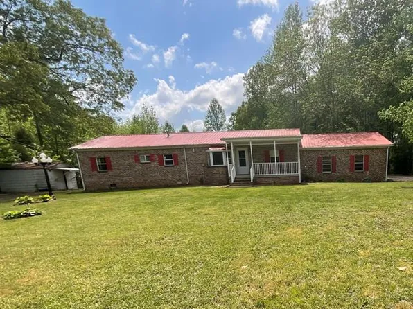 475 Old Bruceton Rd, Bruceton, TN 38317