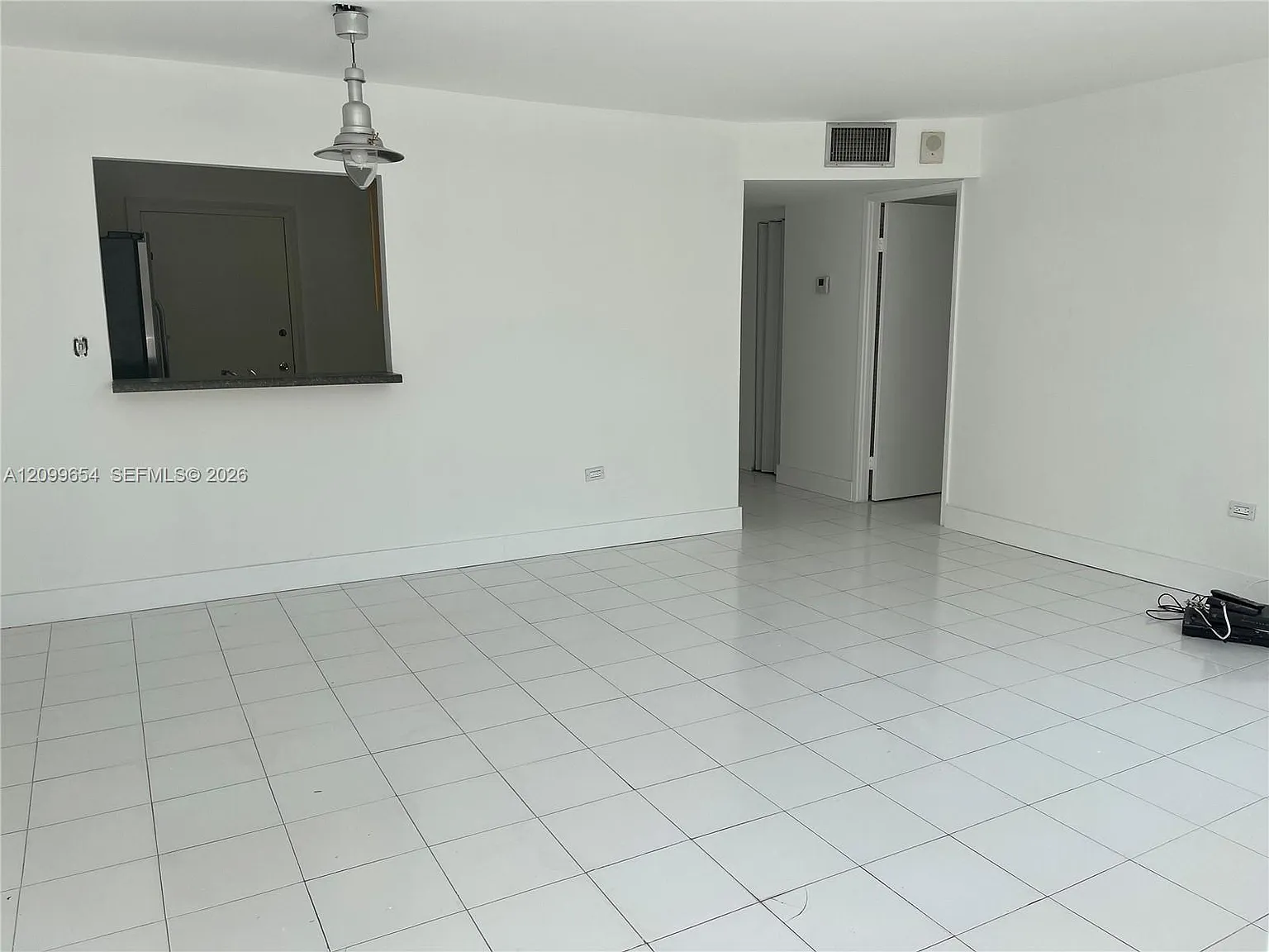 Burleigh House Condo — Photo 2