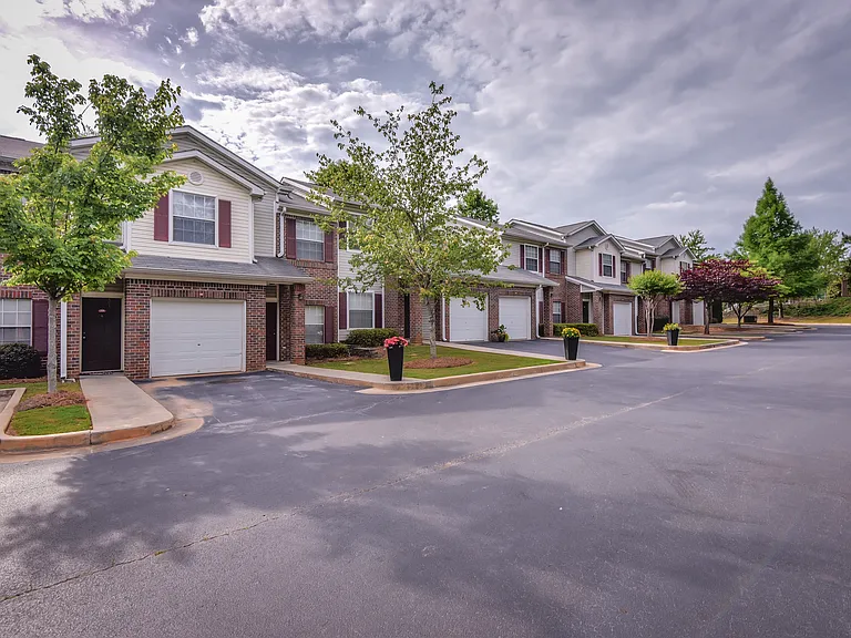 Battle Creek Village Townhomes — Photo 53