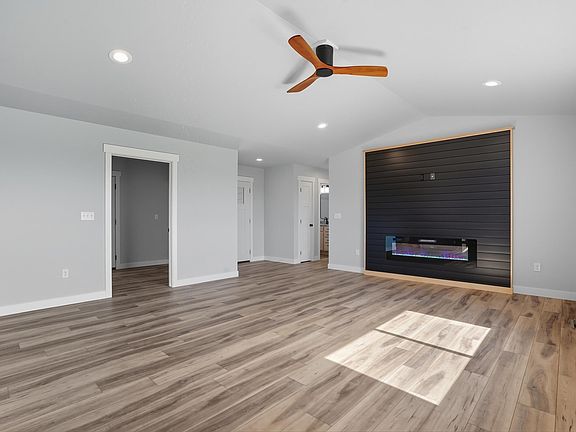 5th image of 3129 Allison Ln