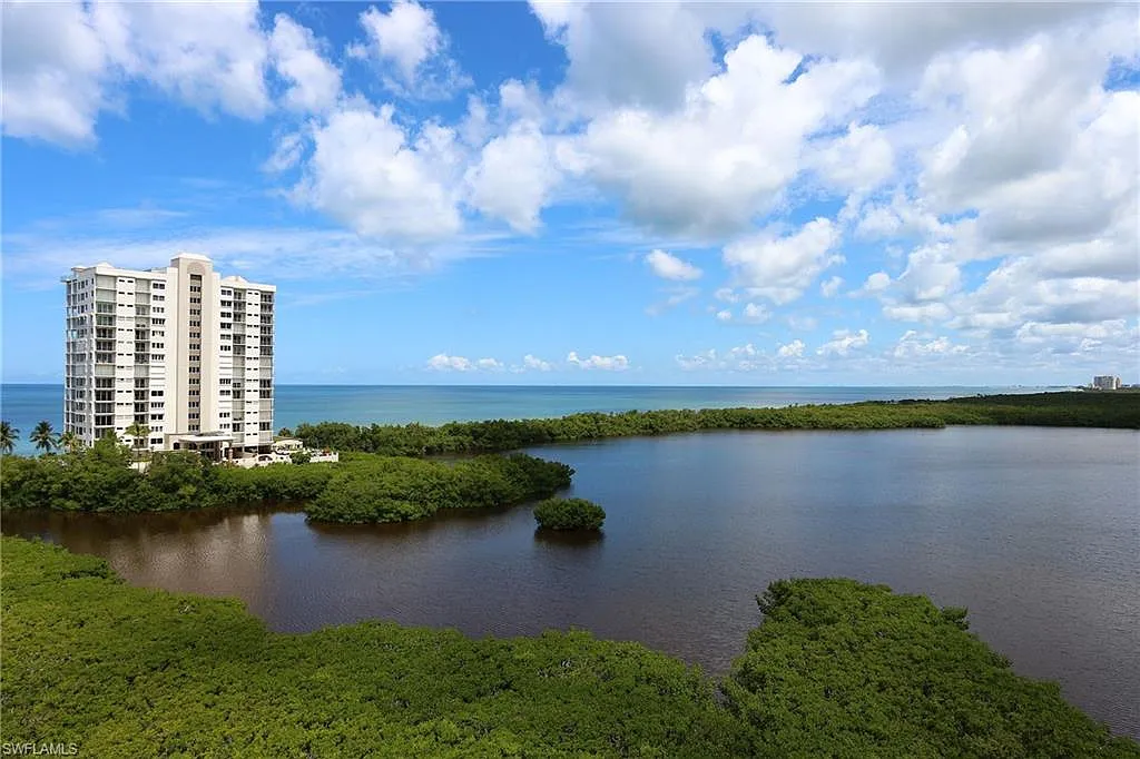 2 bed, 3.0 bath, 2173 sqft, $15,500 — Photo 1