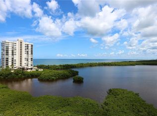 60 Seagate Dr APT 805, Naples, FL 34103