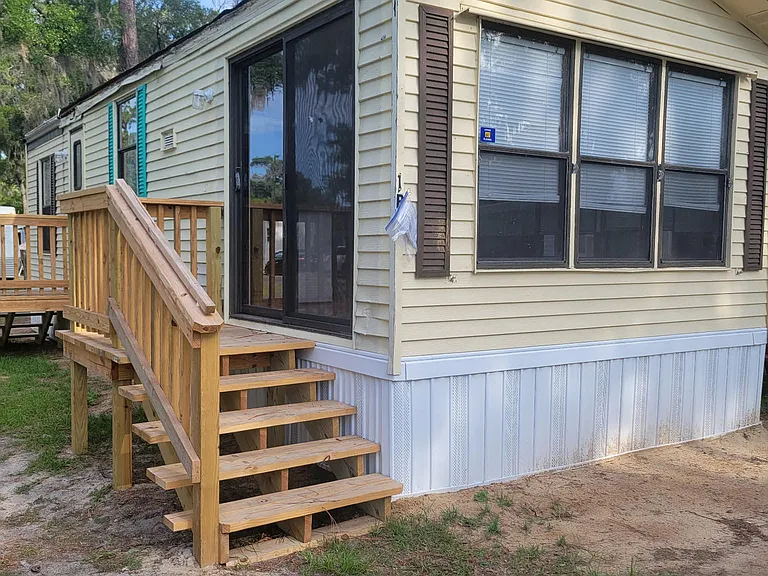 1720 NW 38th Ave #1B — Photo 6