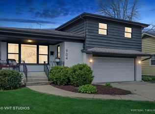 904 Florence Dr, Park Ridge, IL 60068