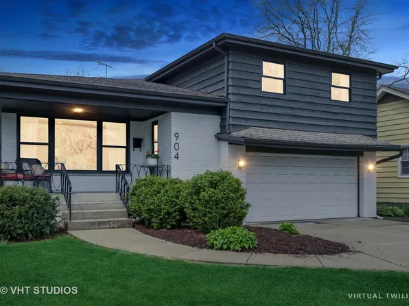 904 Florence Dr, Park Ridge, IL 60068