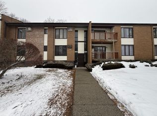 3 Hook Rd UNIT 33B, Poughkeepsie, NY