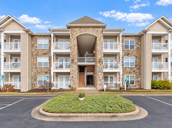 618 Condo Club Dr, Wilmington, NC