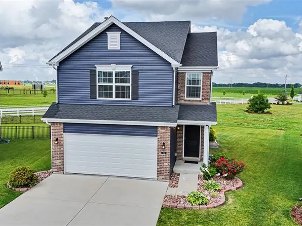 130 Baycrest Ct, Saint Charles, MO 63301