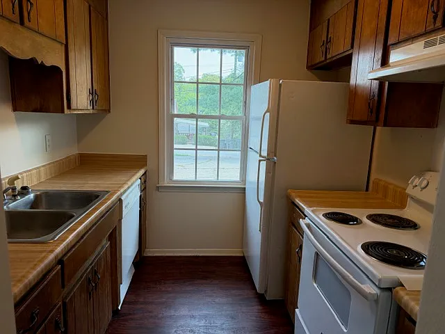 2 bed, 950 sqft, $1,000 — Photo 2