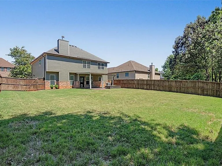 8757 Danley Dr — Photo 28