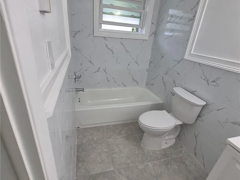 27 E Lemon St — Photo 18