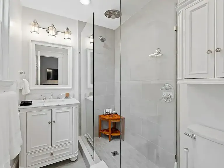 20 Hobart St #1 — Photo 15