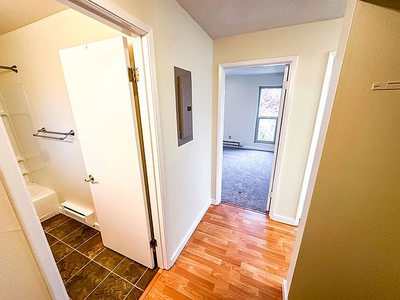 3rd image of 1821 E Thomas St APT 402