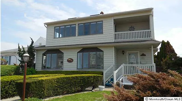 7 Lincoln Ave