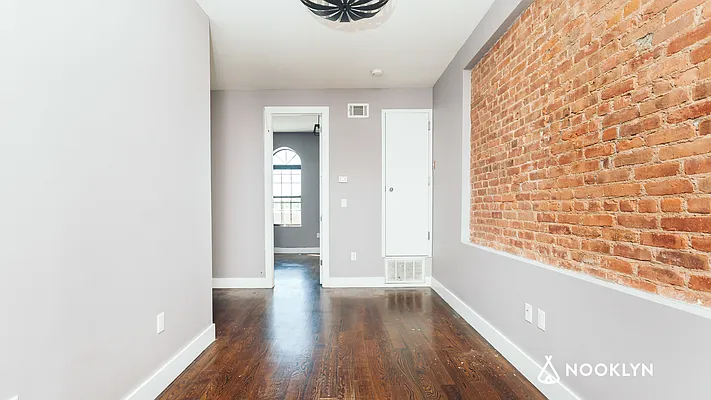 Rented by Nooklyn NYC LLC | media 9
