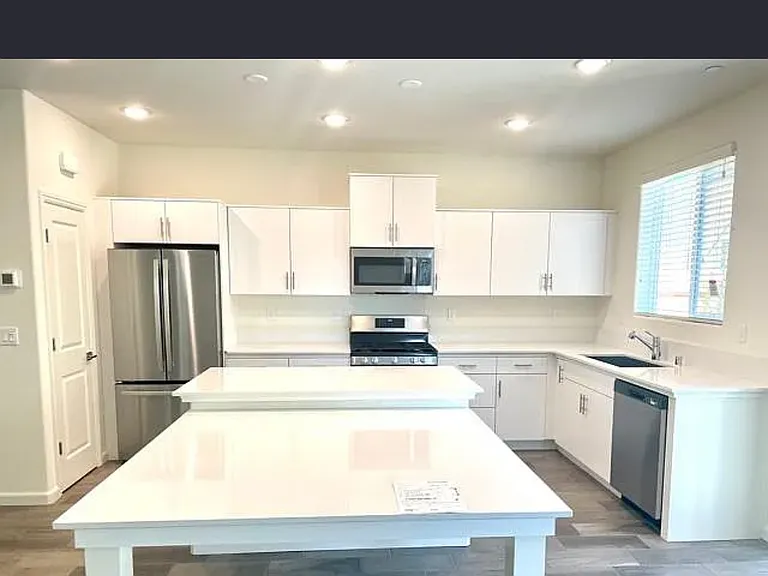 2015 Hammel Ln — Photo 1