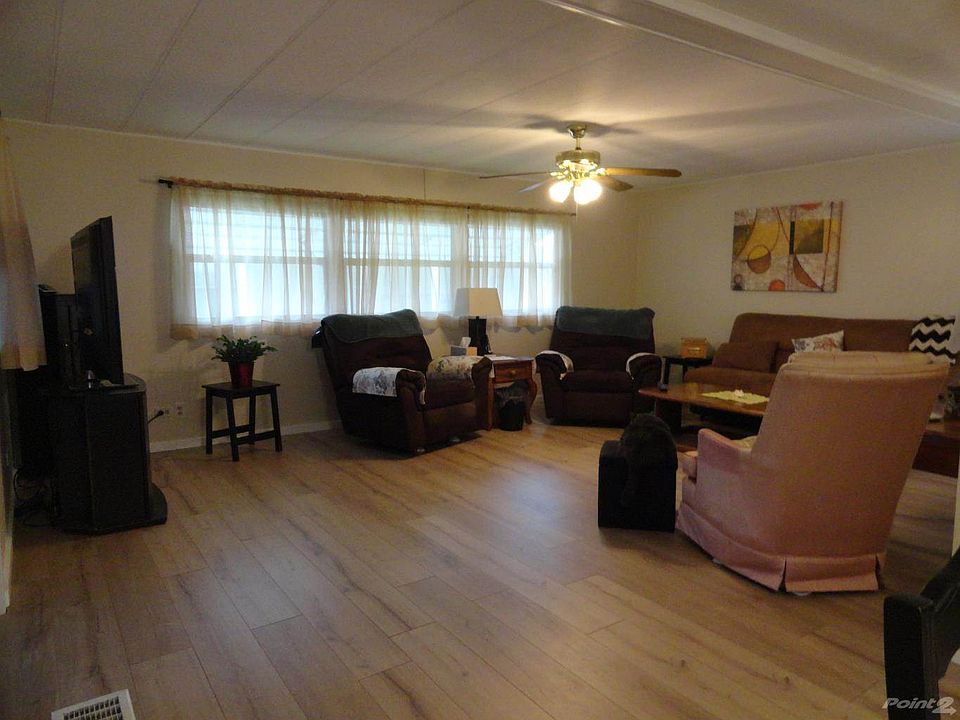 LARGE LIVING AREA