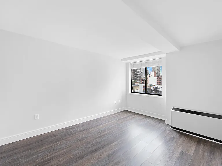 354 E 91st St #1009 — Photo 9