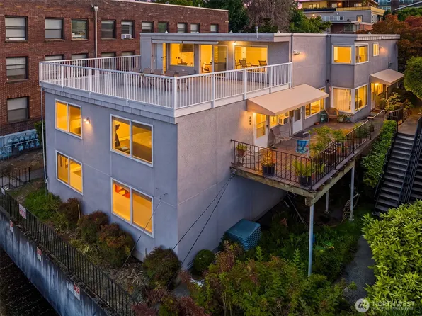 2239 Yale Avenue E, Seattle, WA 98102