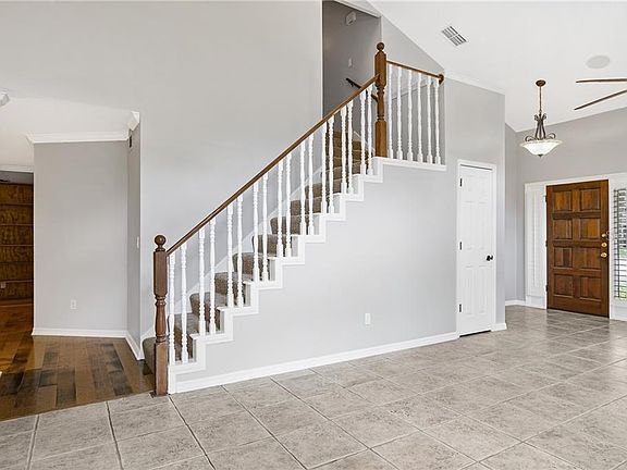 5th image of 1519 Oakwood Ct