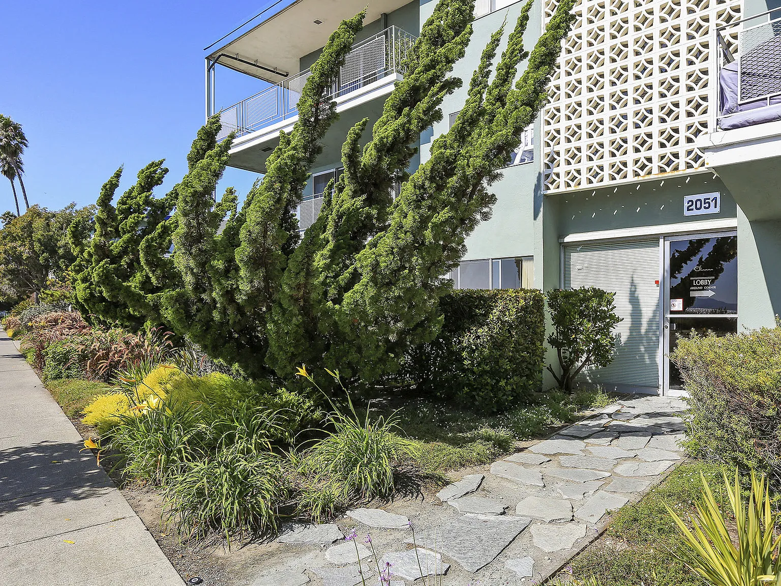 The Waterfront Apartments — Photo 1