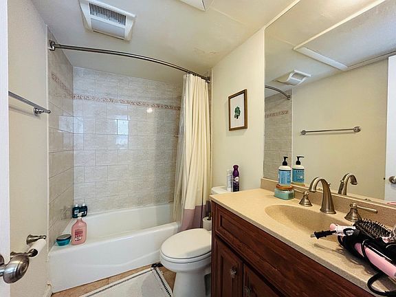 4th image of 325 S 12th St #201-2R