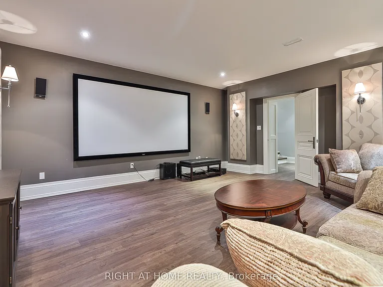154 Munro Blvd — Photo 41