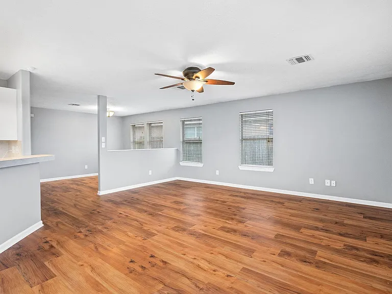 139 Horn Ct — Photo 5