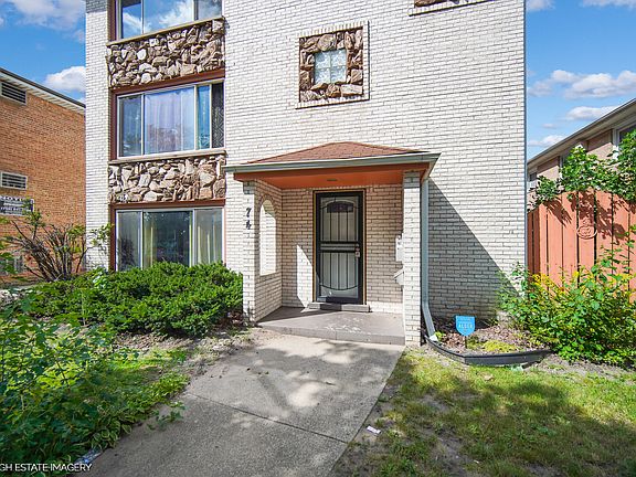 3rd image of 74 Yates Ave