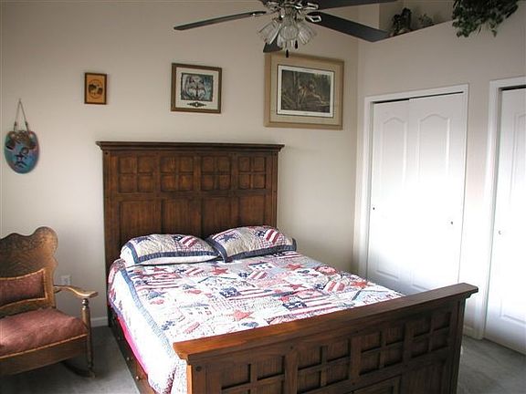 5th image of 50004 Streamwood Dr #1