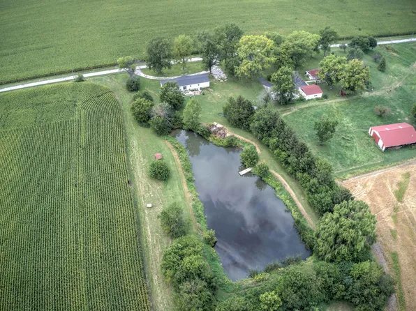 1219 N County Road 530 Rd E, Tuscola, IL 61953
