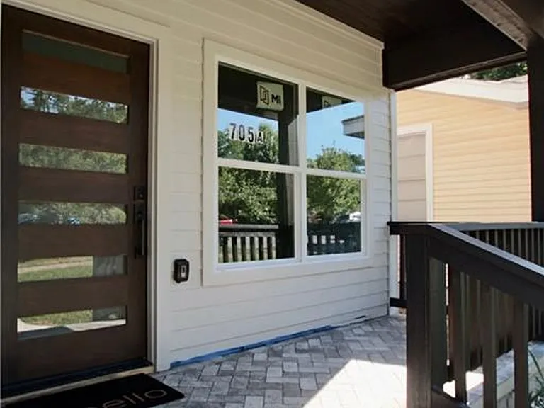 705 Harris Ave #C — Photo 8