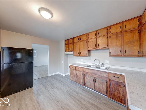 4th image of 4438 Norwaldo Ave