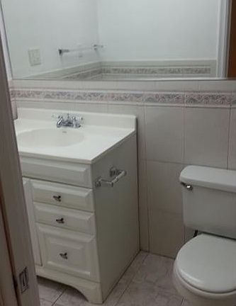 5th image of 5900 NW 17th Pl APT 110